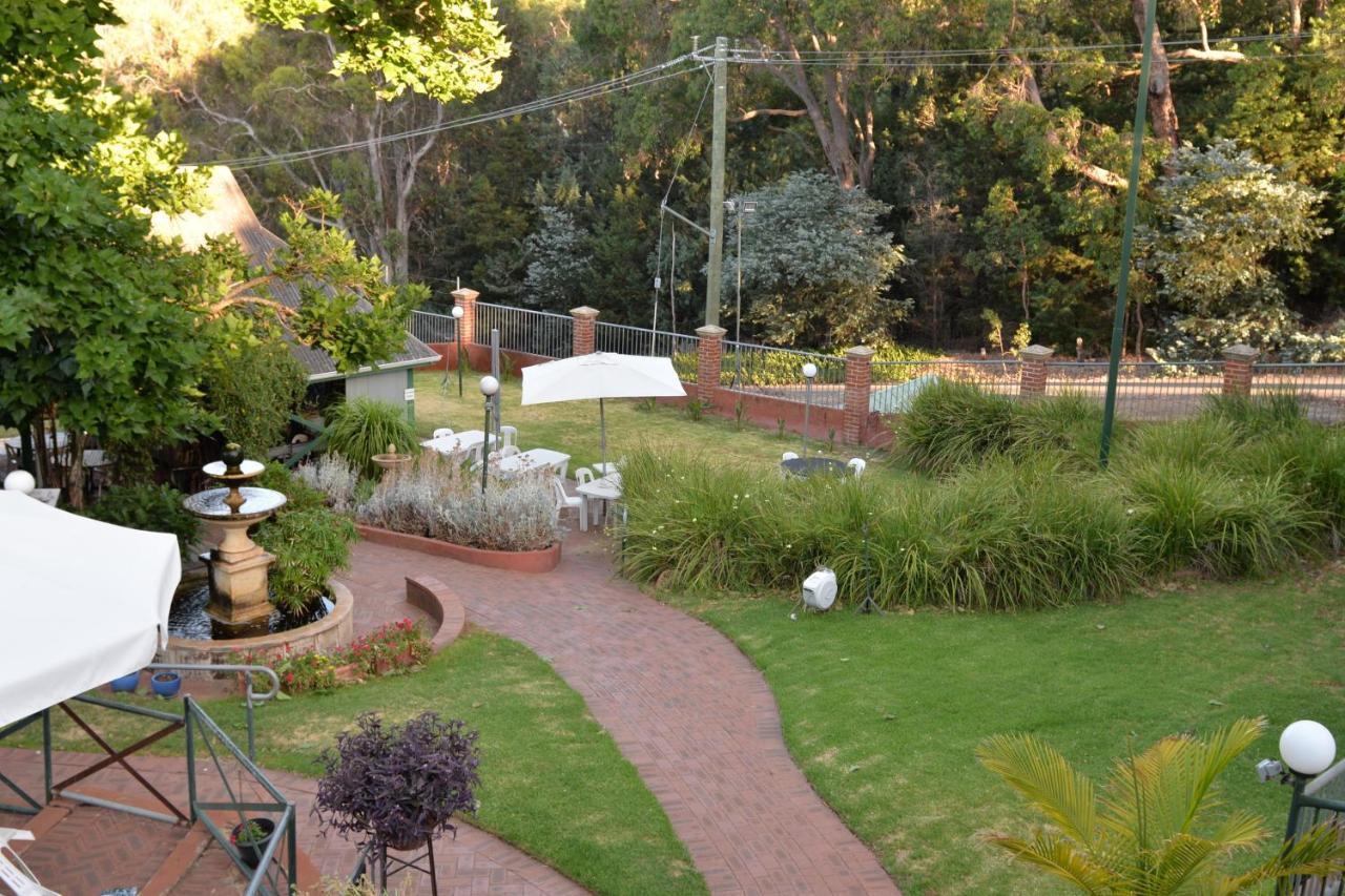 Mundaring Weir Hotel Bagian luar foto
